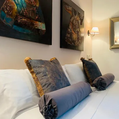 酒店 Alda Casa De Reyes 2*